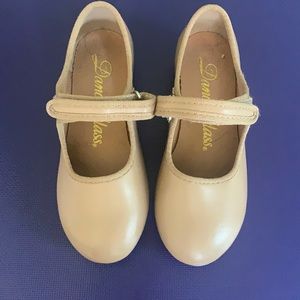 Little girl tap shoes. Size 10-Great condition